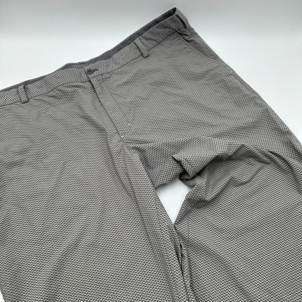 Nike Golf Pants Mens 42x30 Grey Herringbone Excellent Dri-FIT Tour Performance